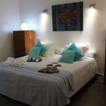 Breathtaking With Infinity Pool Over The Sea Vila Luz