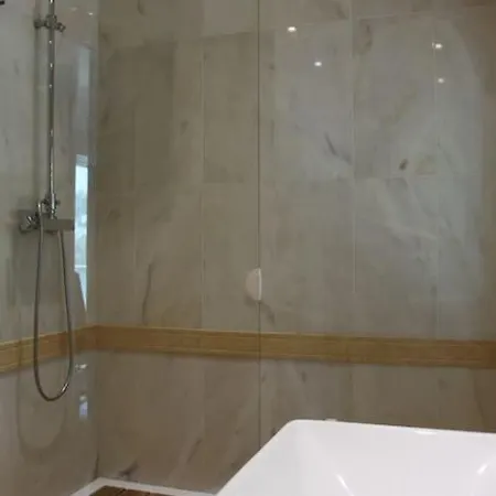 Breathtaking With Infinity Pool Over The Sea Villa