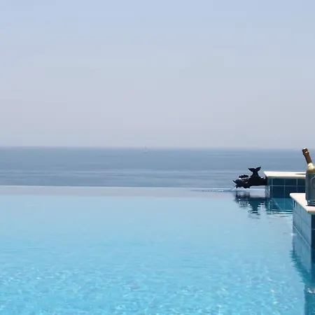Villa Breathtaking With Infinity Pool Over The Sea Praia Da Luz