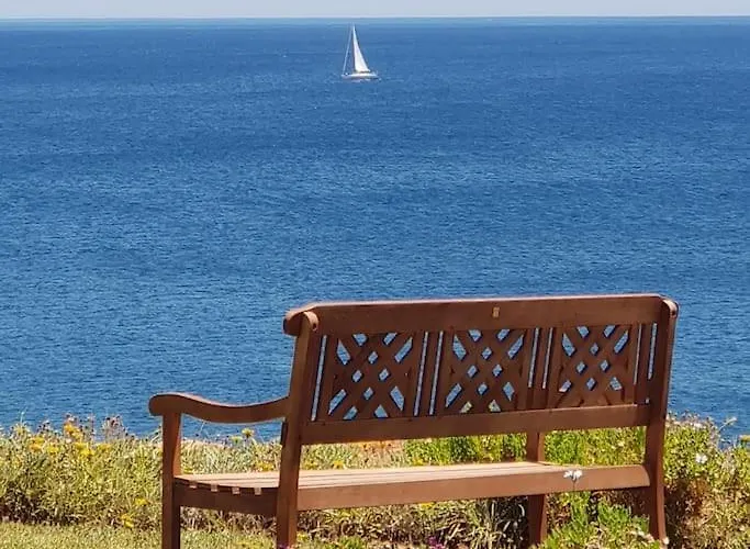 Vila Breathtaking With Infinity Pool Over The Sea *