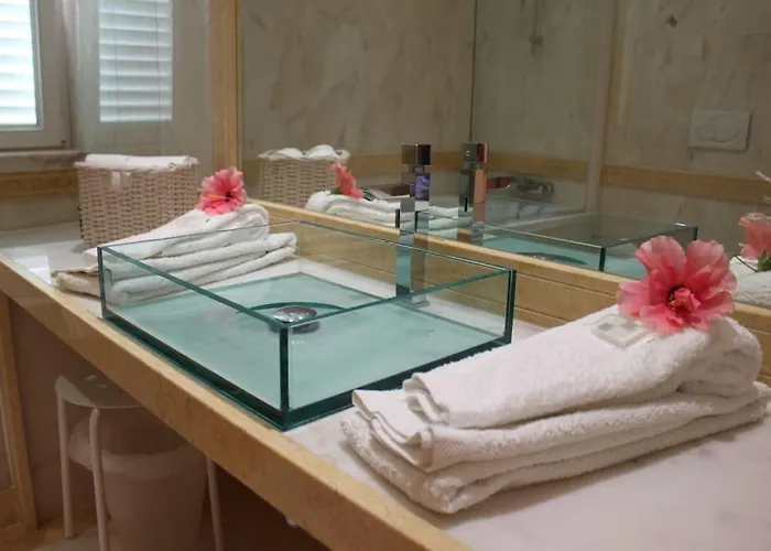 Breathtaking With Infinity Pool Over The Sea Βίλα