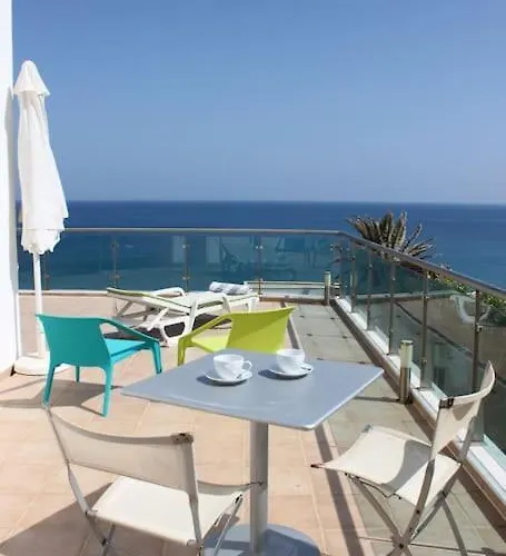 Βίλα Breathtaking With Infinity Pool Over The Sea