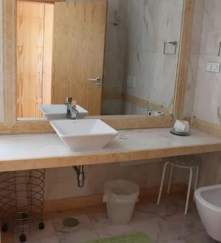 Βίλα Breathtaking With Infinity Pool Over The Sea