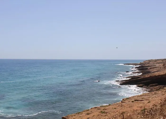 Breathtaking With Infinity Pool Over The Sea Βίλα Luz