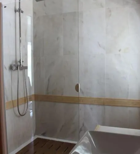 Breathtaking With Infinity Pool Over The Sea Βίλα Luz