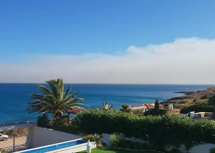 Βίλα Breathtaking With Infinity Pool Over The Sea *