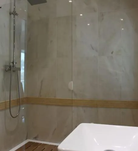 Breathtaking With Infinity Pool Over The Sea Βίλα