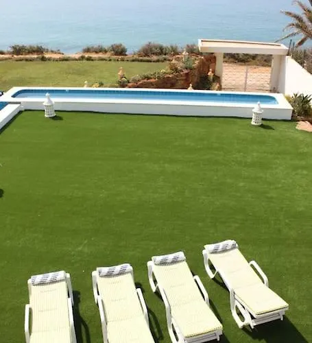 Βίλα Breathtaking With Infinity Pool Over The Sea