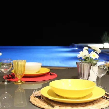 Breathtaking With Infinity Pool Over The Sea Villa *