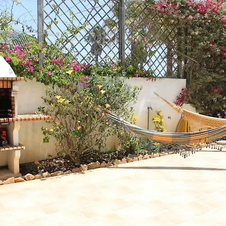 Villa Breathtaking With Infinity Pool Over The Sea Luz