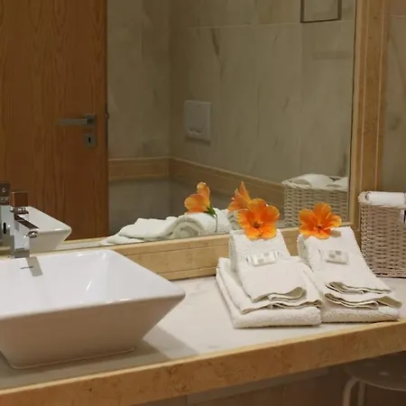 Villa Breathtaking With Infinity Pool Over The Sea *