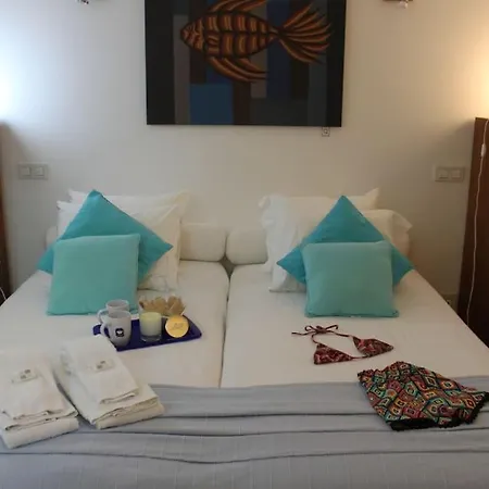 Breathtaking With Infinity Pool Over The Sea Villa *