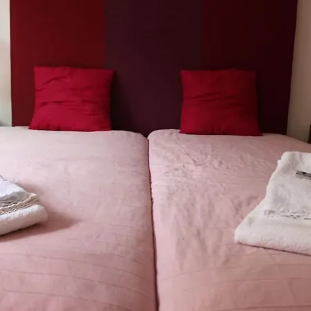 Villa Breathtaking With Infinity Pool Over The Sea Luz